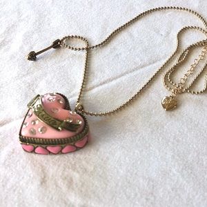 BETSEY JOHNSON ❤️Locket with Ring Inside